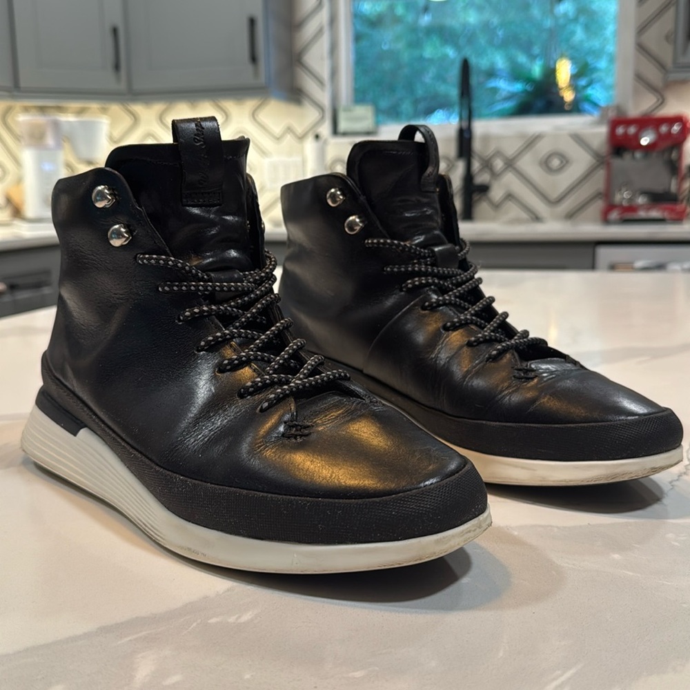 Wolf & Shepherd Crossover Boots- 10